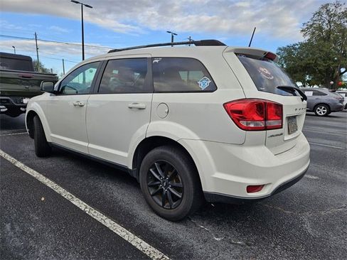 Used 2019 Dodge Journey SE w/ Connectivity Group image 3