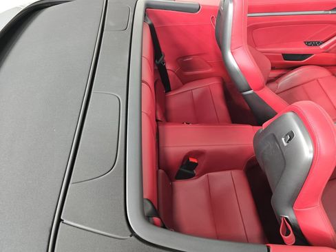 Certified 2025 Porsche 911 Carrera RWD image 26