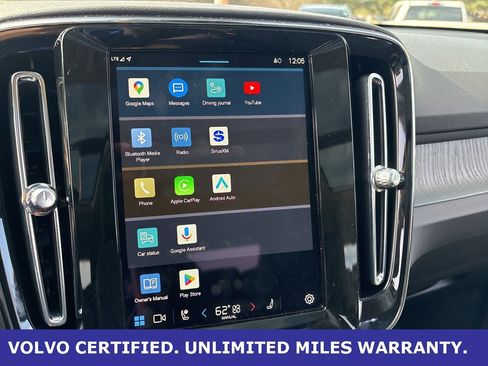Certified 2025 Volvo XC40 B5 Core image 19