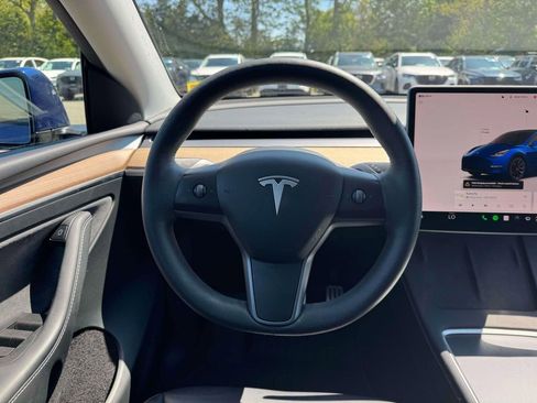Used 2023 Tesla Model Y Performance AWD/4WD image 22