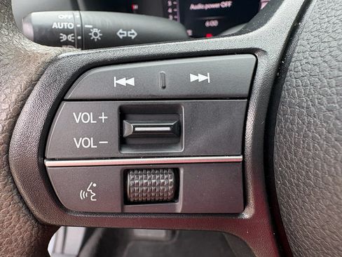 Certified 2023 Honda Accord EX image 12