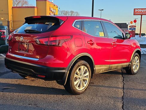 Used 2018 Nissan Rogue Sport S w/ S Appearance Package image 6
