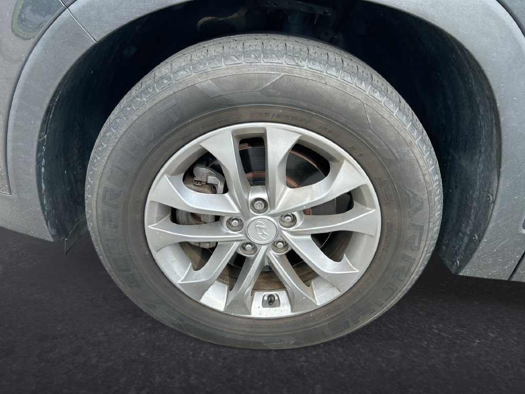 Used 2020 Hyundai Santa Fe SEL FWD image 10