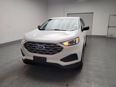 Used 2020 Ford Edge SE image 15