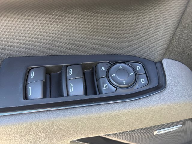 Used 2022 Chevrolet Silverado 1500 ZR2 w/ Technology Package AWD/4WD image 28