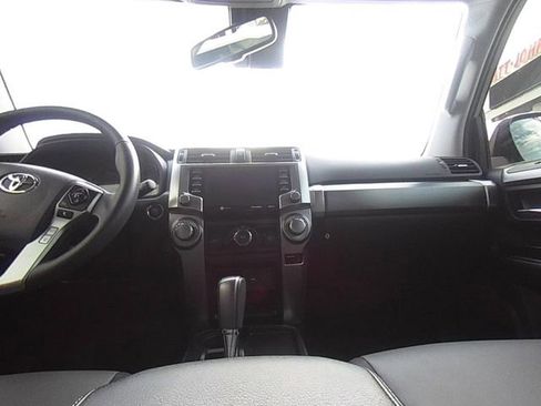 Used 2022 Toyota 4Runner SR5 Premium image 16