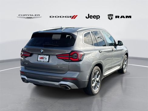 Used 2024 BMW X3 xDrive30i image 3