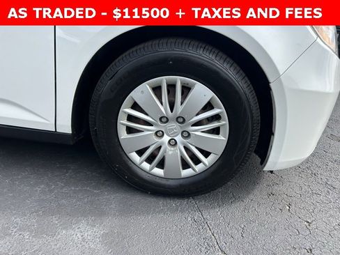 Used 2016 Honda Odyssey LX image 8