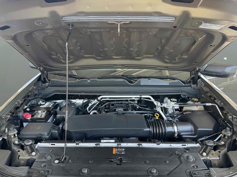 Used 2023 Chevrolet Colorado W/T RWD image 13