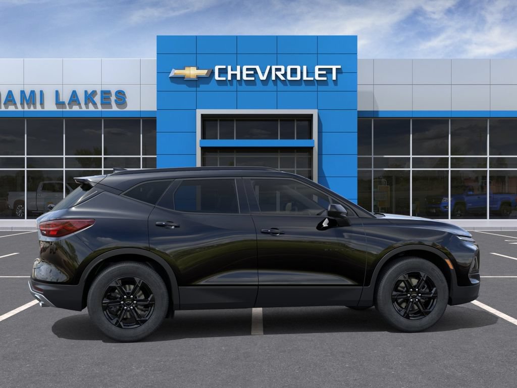 New 2026 Chevrolet Blazer LT w/ Midnight/Sport Edition FWD image 5