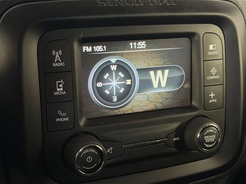 Used 2017 Jeep Renegade Sport w/ Power & Air Group image 22