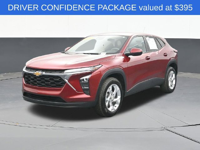Used 2024 Chevrolet Trax LS w/ LS Convenience Package FWD image 3