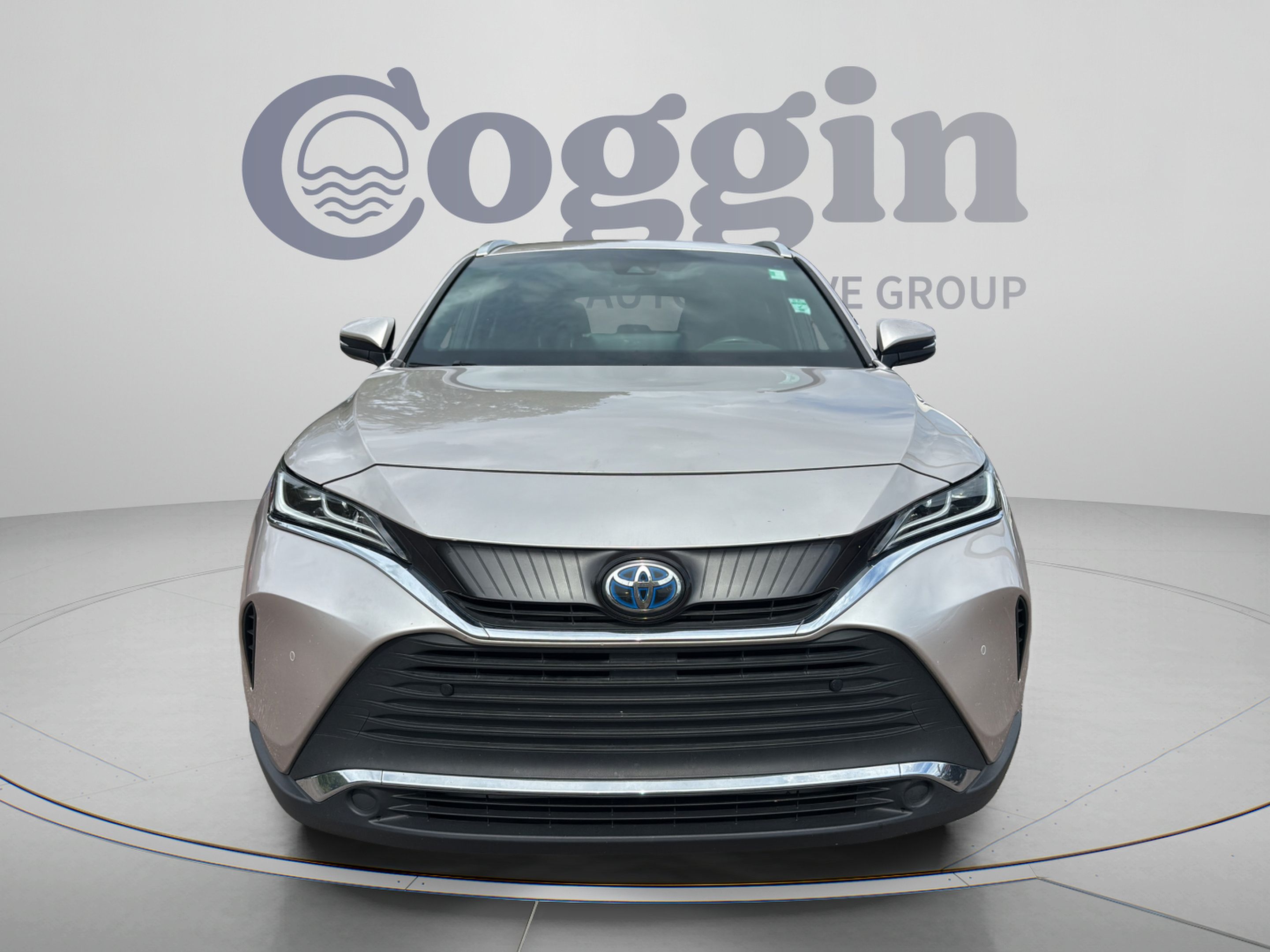 Used 2021 Toyota Venza XLE w/ Softex Package AWD/4WD image 8