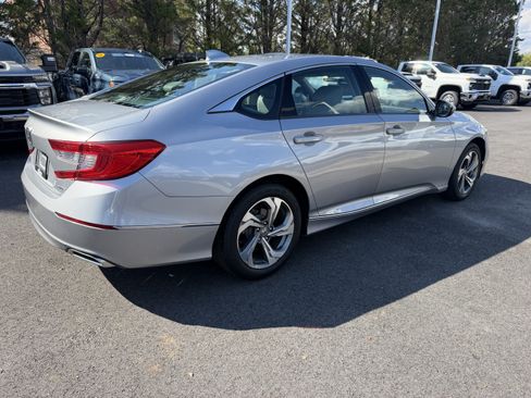 Used 2018 Honda Accord EX-L image 10
