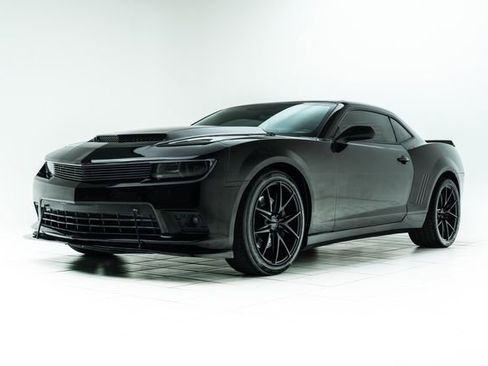 Used 2014 Chevrolet Camaro SS w/ RS Package image 8