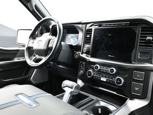 Used 2024 Ford F150 Platinum AWD/4WD image 13