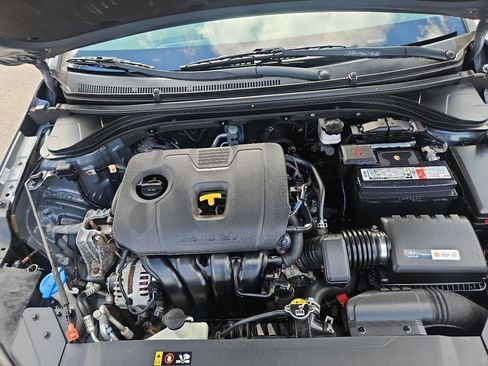 Used 2019 Hyundai Elantra SEL w/ Cargo Package image 36