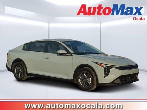Used 2025 Kia K4 FWD image 1