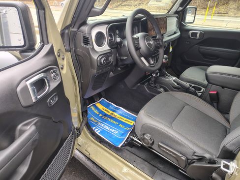 New 2026 Jeep Wrangler Sport AWD/4WD image 17