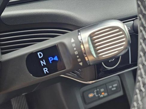 New 2025 Hyundai Ioniq 5 SE image 15