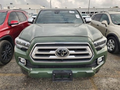 Used 2021 Toyota Tacoma Limited image 2