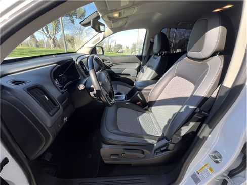 Used 2017 Chevrolet Colorado Z71 image 18