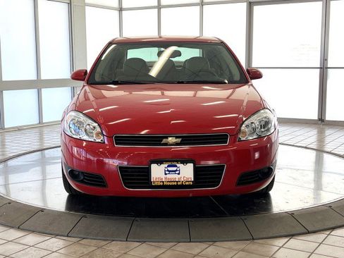 Used 2009 Chevrolet Impala LT image 2