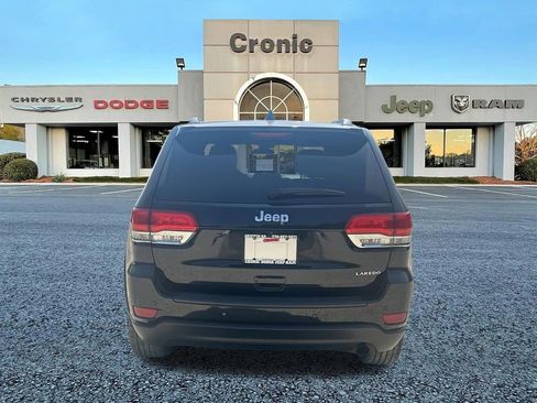 Used 2019 Jeep Grand Cherokee Laredo w/ Laredo X Package RWD image 4