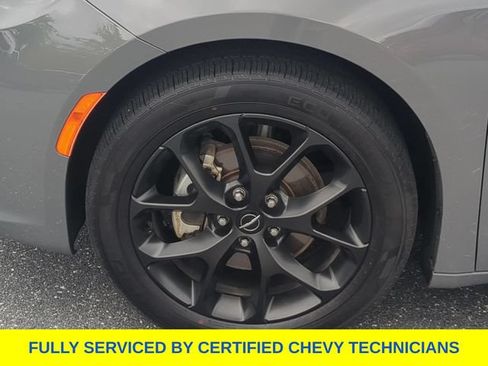 Used 2025 Chrysler Pacifica Limited FWD image 18