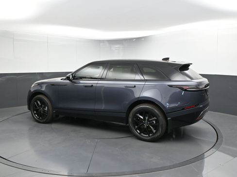 Certified 2025 Land Rover Range Rover Velar Dynamic SE image 3