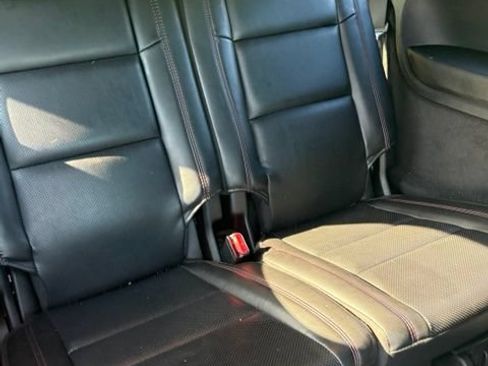 Used 2021 Dodge Durango R/T w/ Blacktop Package RWD image 7