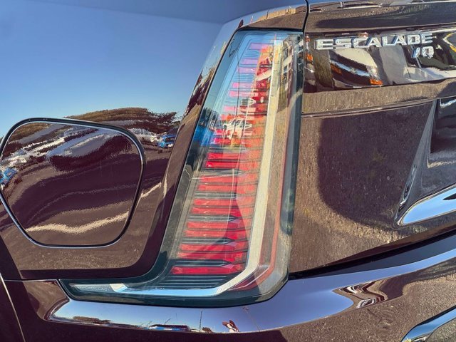 Certified 2025 Cadillac Escalade IQ Luxury 2 w/ LPO, Premium Carpet Package AWD/4WD image 29