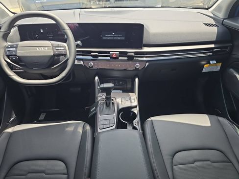 New 2026 Kia Sportage SX FWD image 13