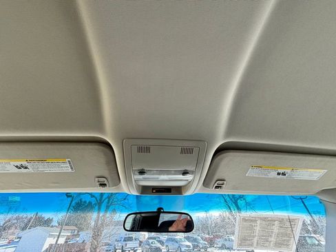 Used 2011 GMC Sierra 1500 W/T image 32