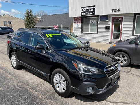 Used 2018 Subaru Outback 2.5i Premium AWD/4WD image 2
