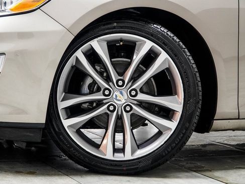 Used 2024 Chevrolet Malibu LT FWD image 3