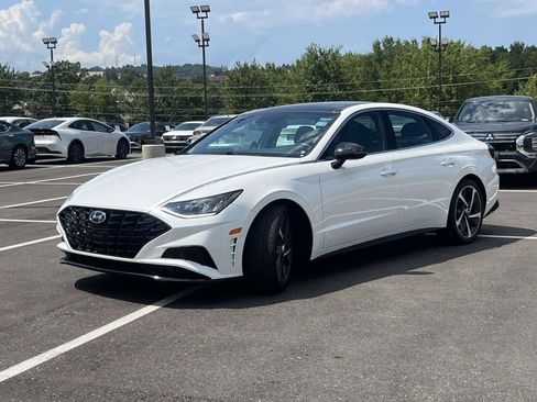 Used 2022 Hyundai Sonata SEL Plus w/ Preferred Accessory Package FWD image 7