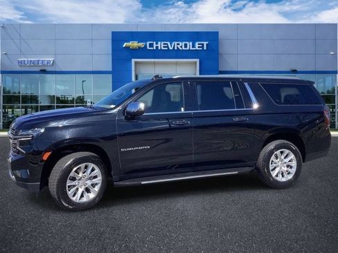 Used 2024 Chevrolet Suburban Premier RWD image 6
