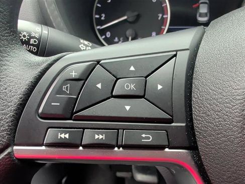 Used 2025 Nissan Sentra SV FWD image 13