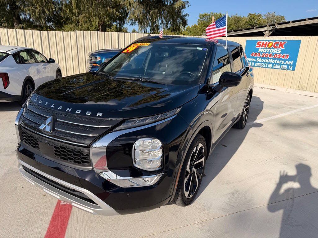 Used 2024 Mitsubishi Outlander SE FWD image 1