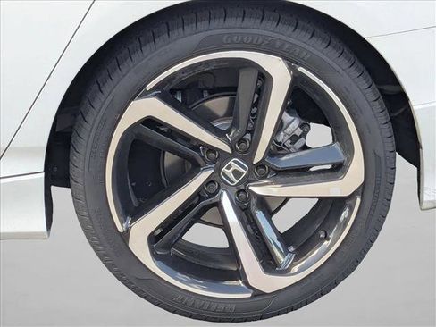 Used 2022 Honda Accord Sport image 6