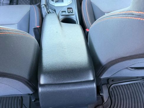 Used 2018 Subaru Crosstrek 2.0i Premium image 24