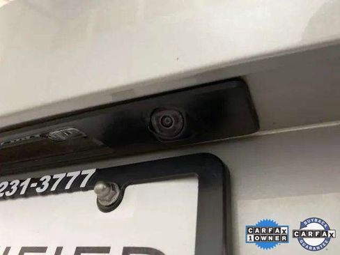 Used 2025 Volvo V60 B5 Cross Country Plus image 98