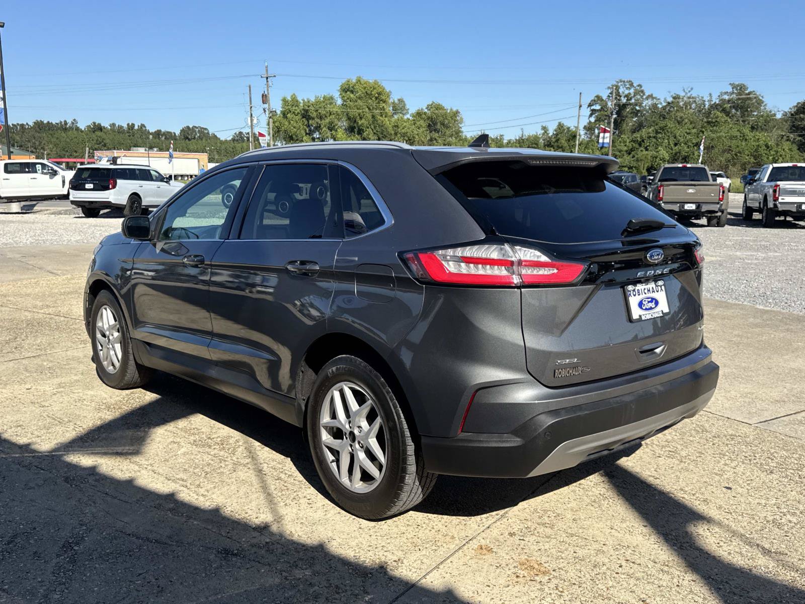 Used 2024 Ford Edge SEL w/ Convenience Package AWD/4WD image 5