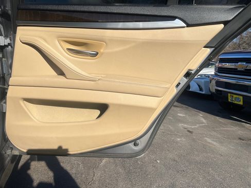 Used 2011 BMW 528i Sedan image 14
