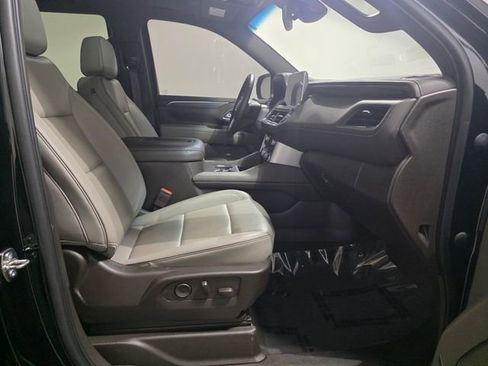 Certified 2023 GMC Yukon SLT w/ SLT Luxury Package image 33