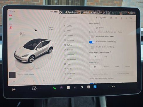 Used 2023 Tesla Model Y Long Range AWD/4WD image 51