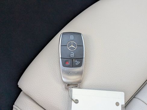 Used 2020 Mercedes-Benz GLB 250 4MATIC image 33