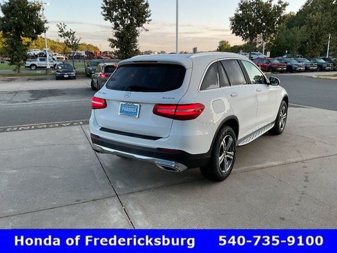 Used 2018 Mercedes-Benz GLC 300 4MATIC image 6