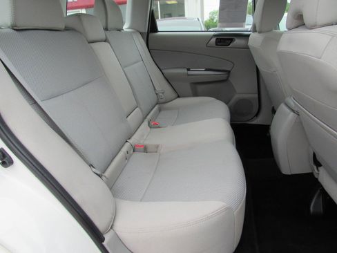 Used 2013 Subaru Forester 2.5X w/ Alloy Wheel Pkg AWD/4WD image 7
